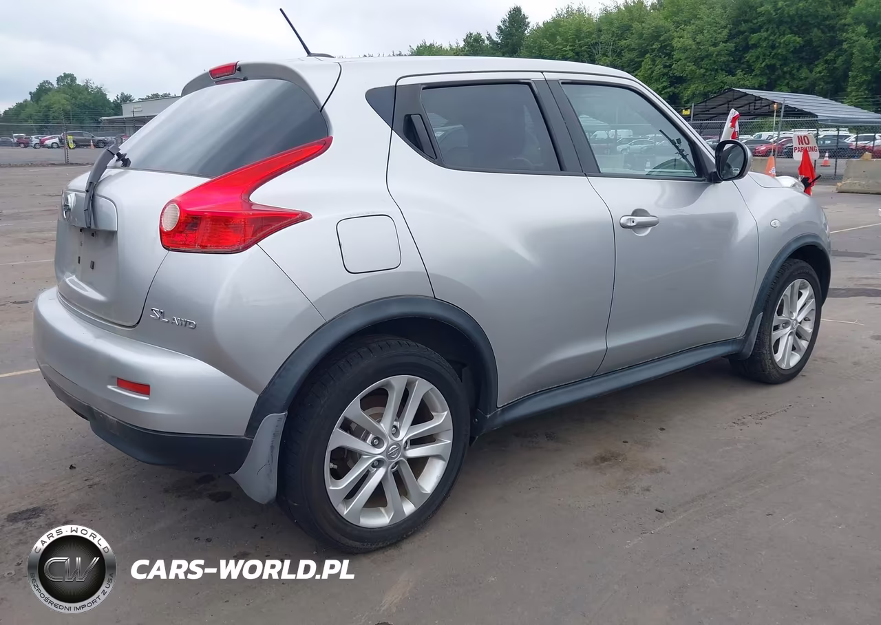 2011 Nissan Juke Sl VIN:JN8AF5MV2BT026224 - 4