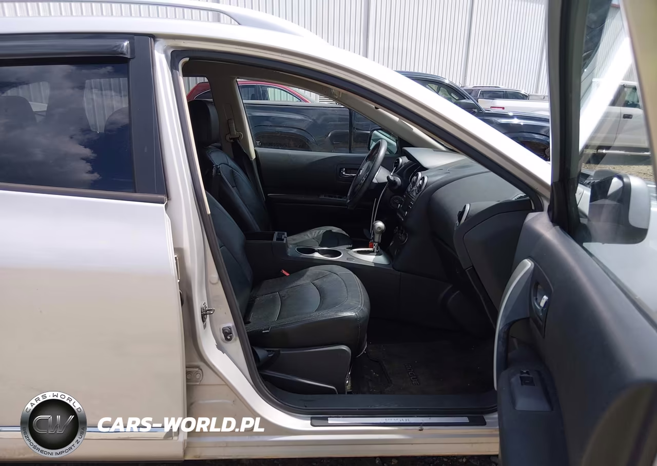 2012 Nissan Rogue Sv VIN:JN8AS5MV8CW403912 - 5
