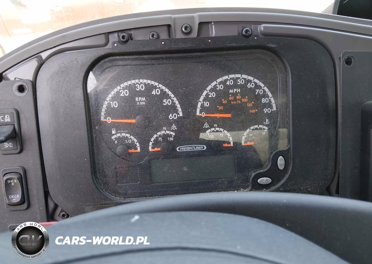 2018 Freightliner S2G VIN:4UZAEDE31JCKG2472 - 5