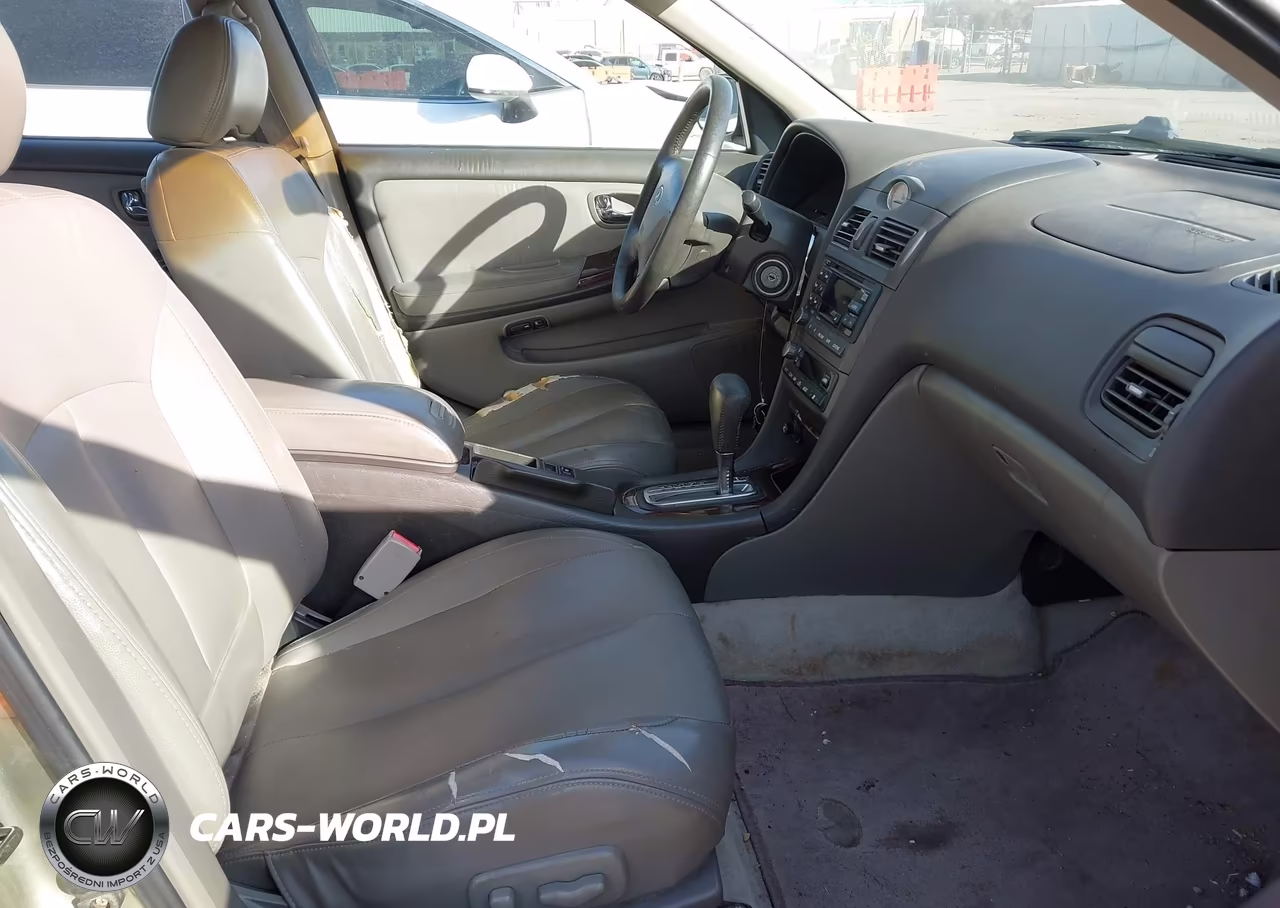 2001 Infiniti I30 Luxury VIN:JNKCA31A11T011493 - 5