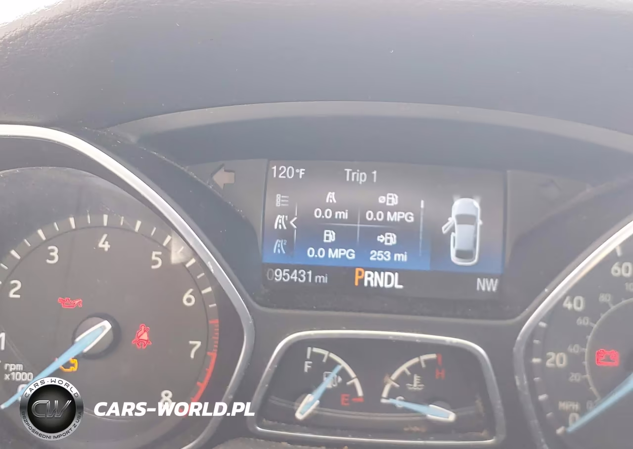 2018 Ford Focus Se VIN:1FADP3K29JL231949 - 7