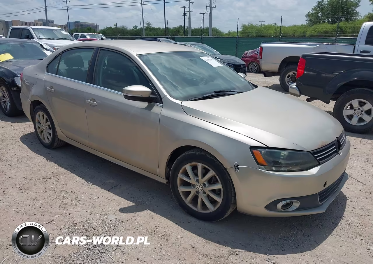 2013 Volkswagen Jetta 2.5L Se – zdjęcie 1 z 11