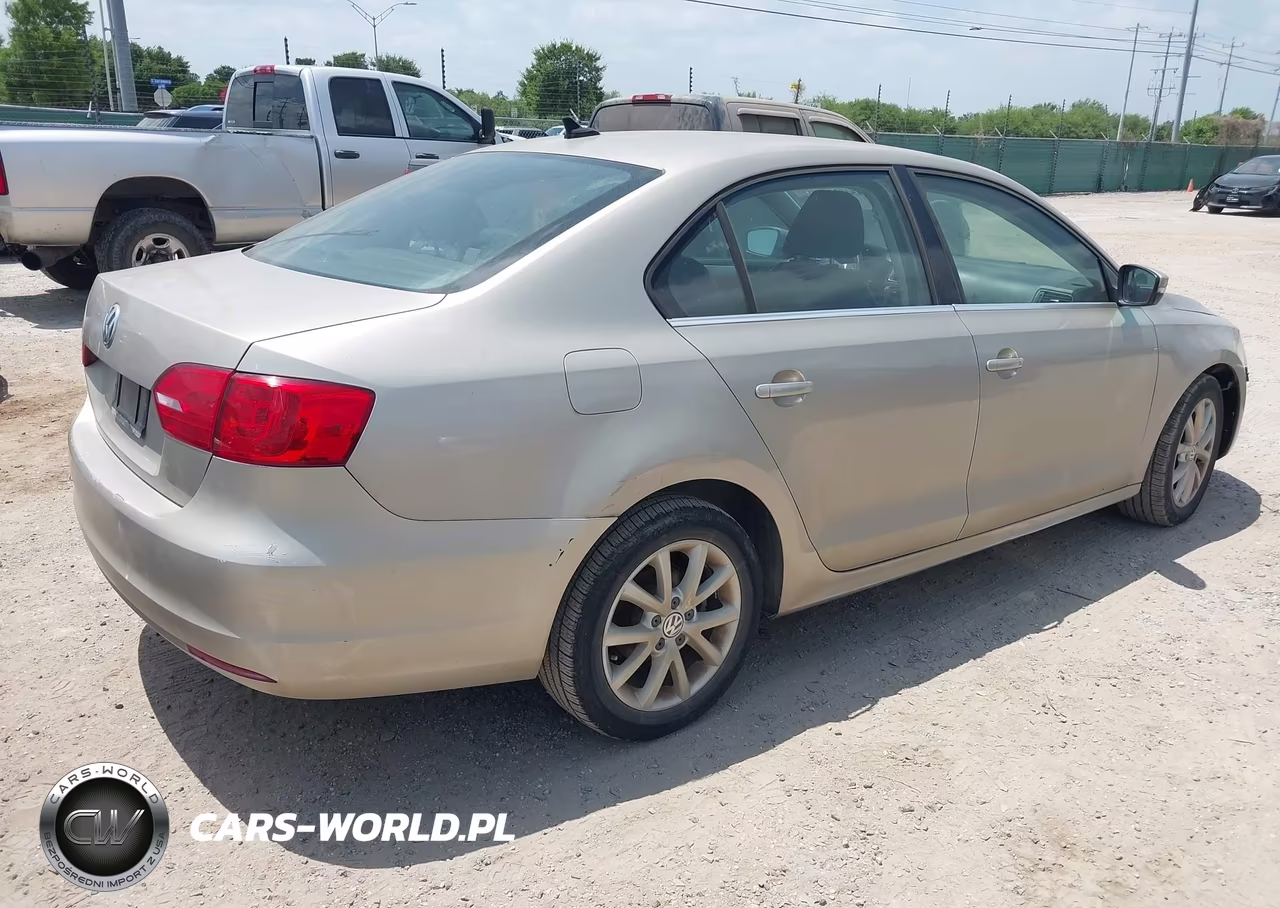 2013 Volkswagen Jetta 2.5L Se VIN:3VWDX7AJ9DM265450 - 4