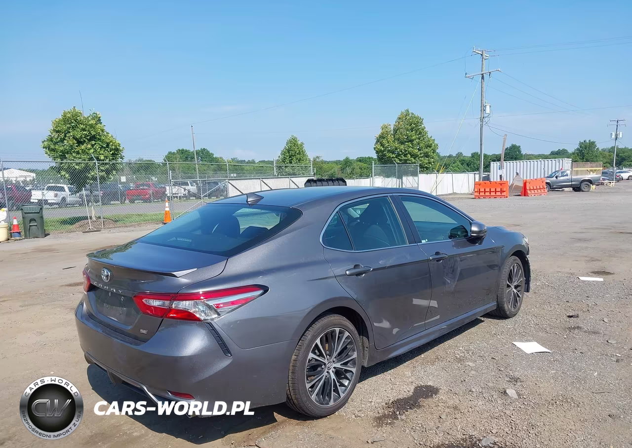 2019 Toyota Camry Se VIN:4T1B11HK0KU298588 - 4