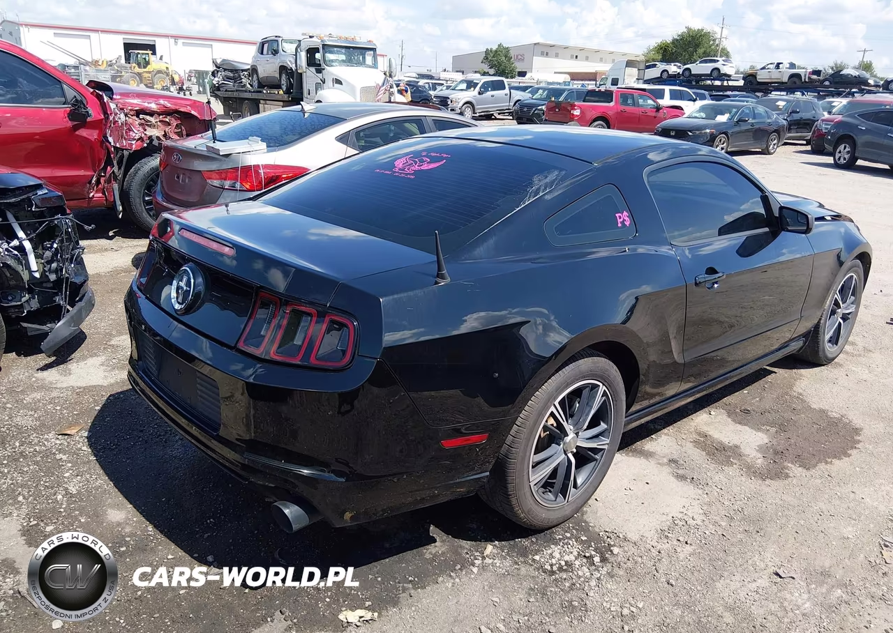 2014 Ford Mustang V6 VIN:1ZVBP8AM1E5321721 - 4