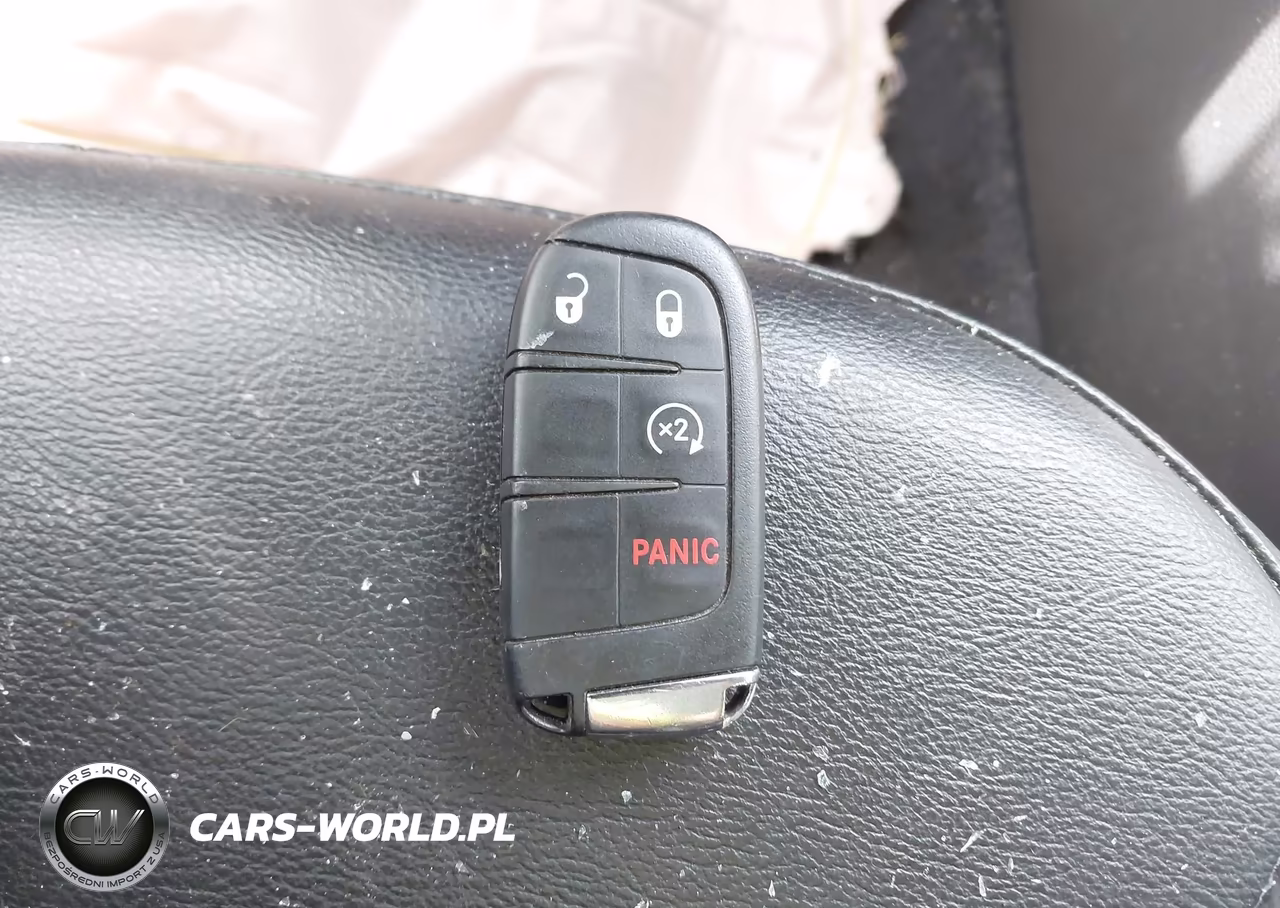 2019 Jeep Compass Latitude 4X4 VIN:3C4NJDBB9KT704213 - 11