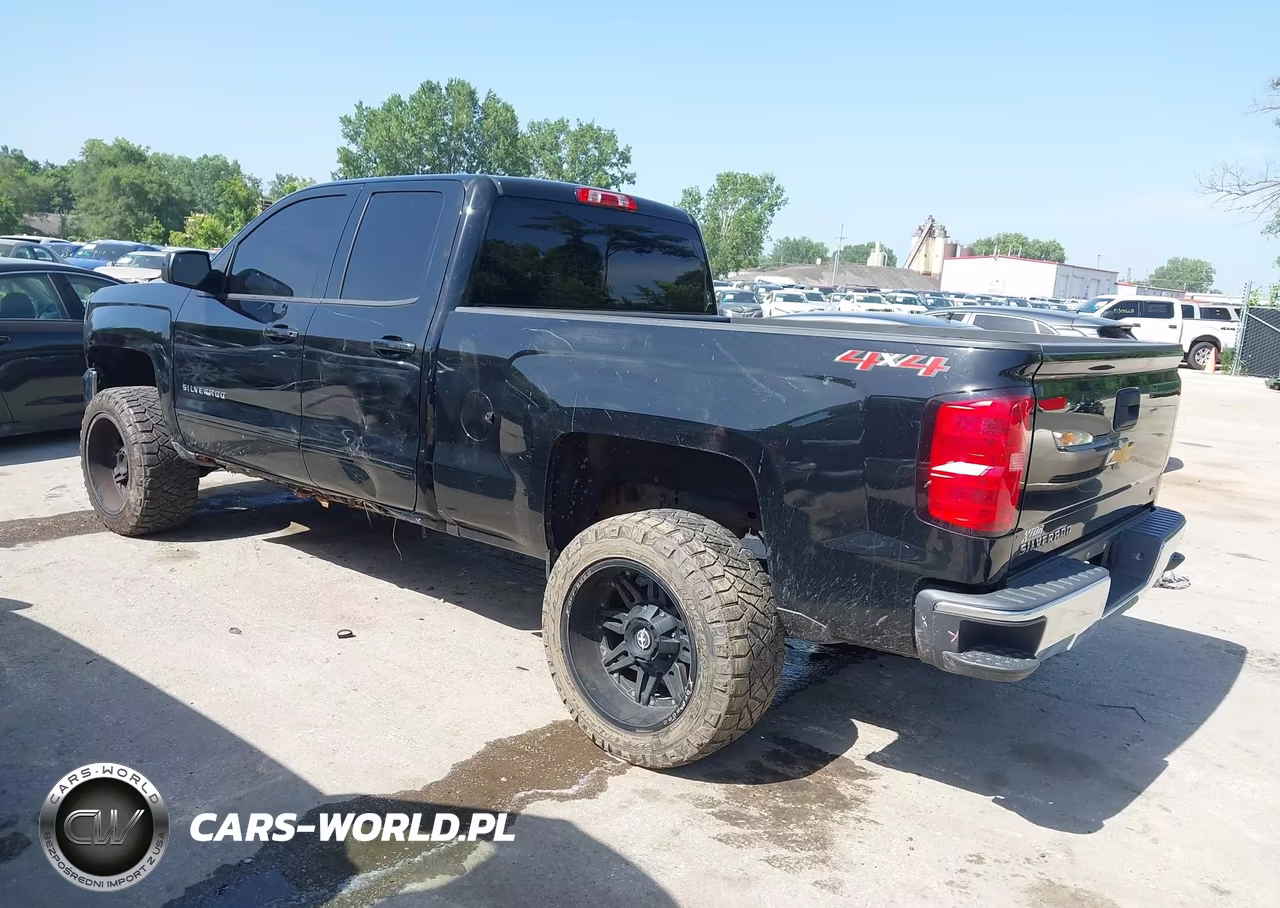 2018 Chevrolet Silverado 1500 Lt VIN:1GCVKREC6JZ166799 - 3