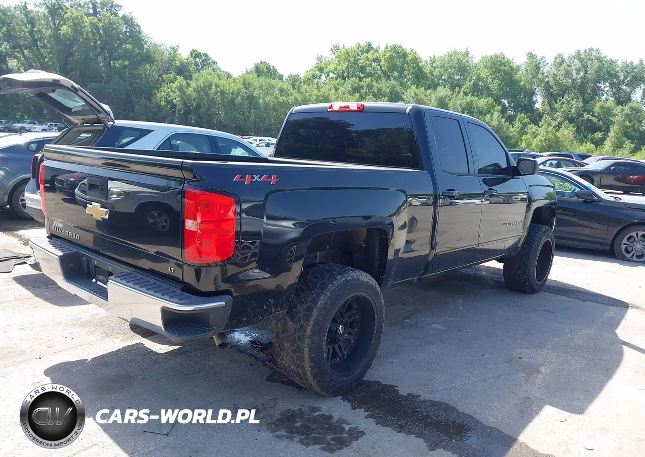 2018 Chevrolet Silverado 1500 Lt VIN:1GCVKREC6JZ166799 - 4