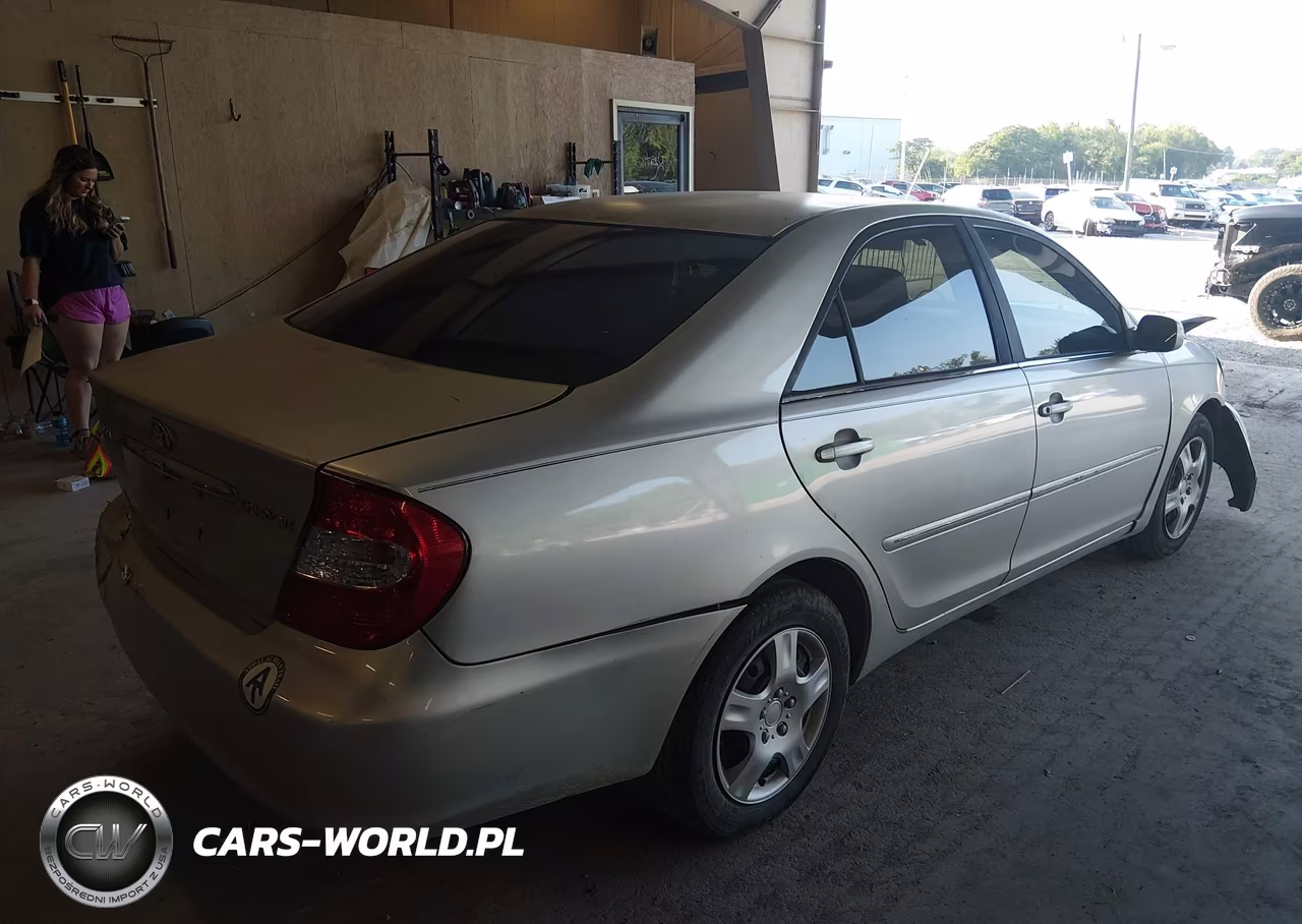2004 Toyota Camry Xle VIN:4T1BE32K34U788969 - 4