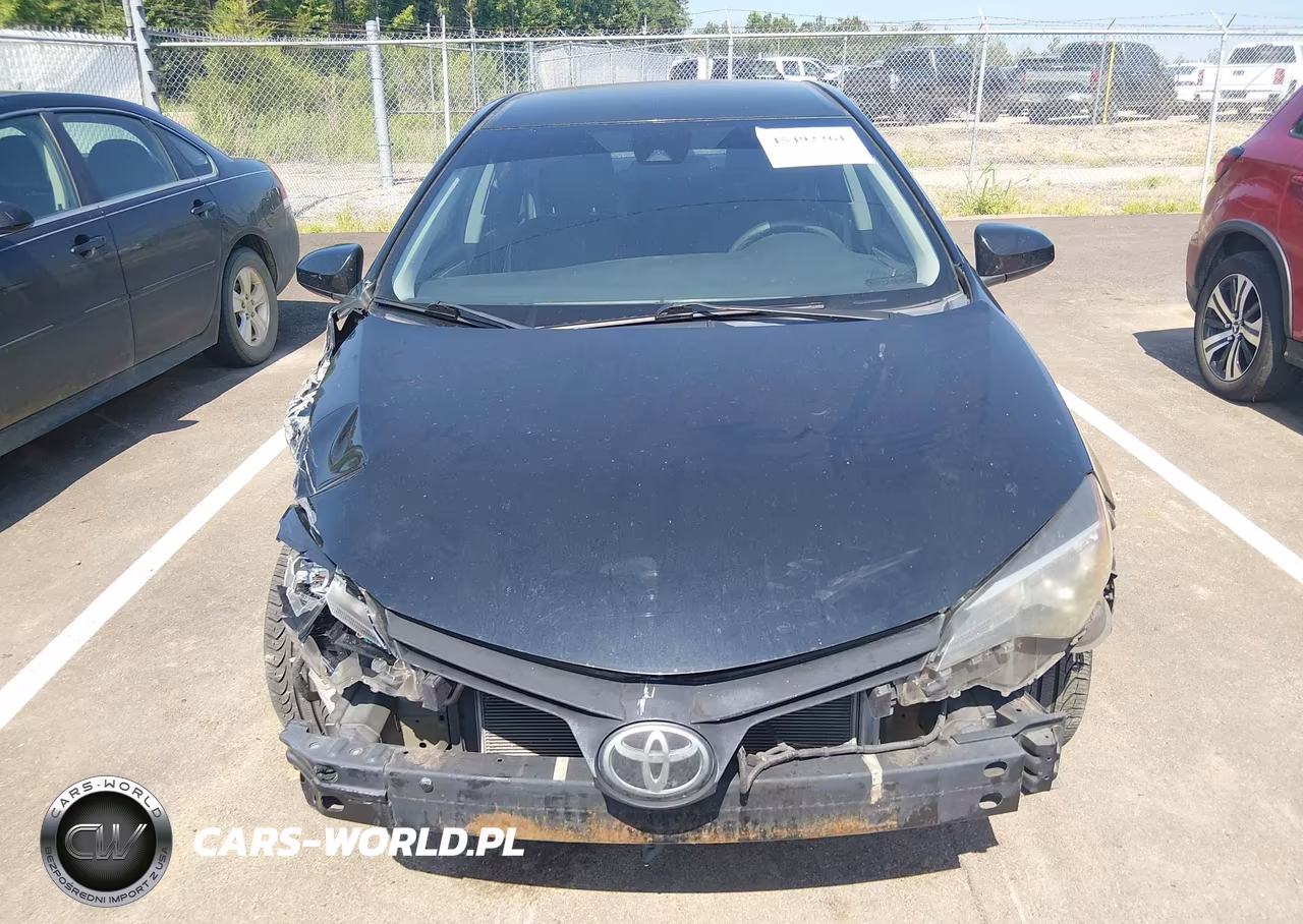 2017 Toyota Corolla Le VIN:5YFBURHE8HP586983 - 13