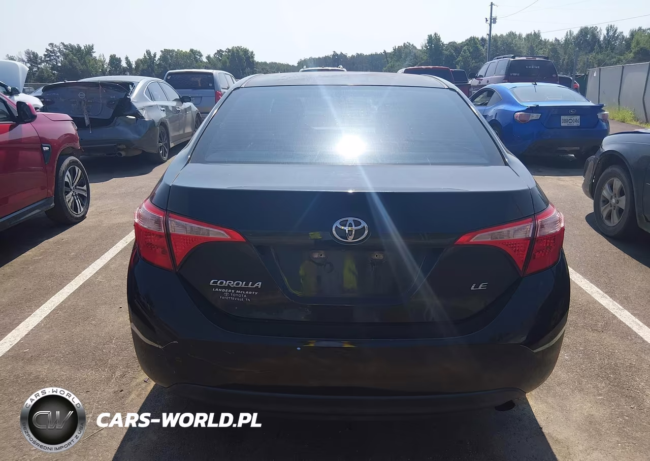 2017 Toyota Corolla Le VIN:5YFBURHE8HP586983 - 17