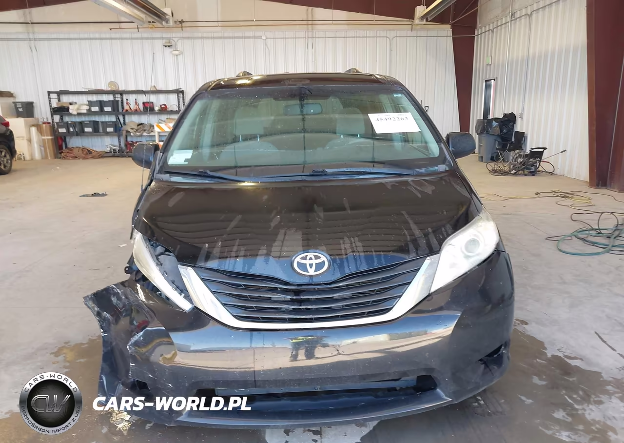 2014 Toyota Sienna Le V6 8 Passenger VIN:5TDKK3DC5ES439255 - 13