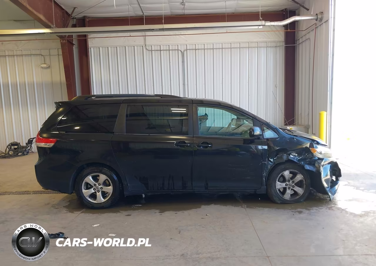 2014 Toyota Sienna Le V6 8 Passenger VIN:5TDKK3DC5ES439255 - 14