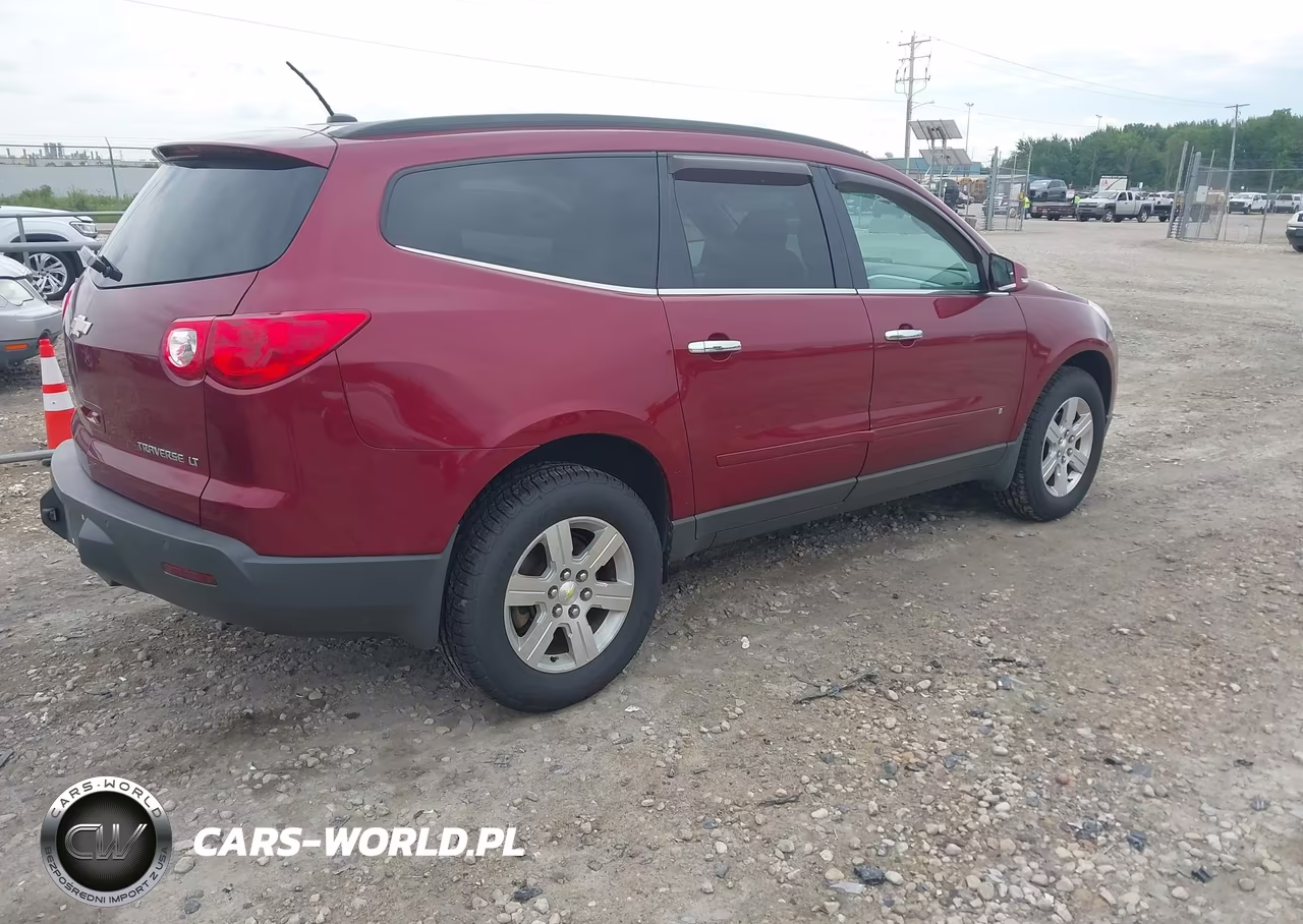 2010 Chevrolet Traverse Lt VIN:1GNLRGED5AS149041 - 4