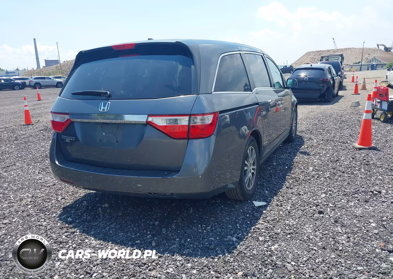 2013 Honda Odyssey Ex-L VIN:5FNRL5H68DB040788 - 4