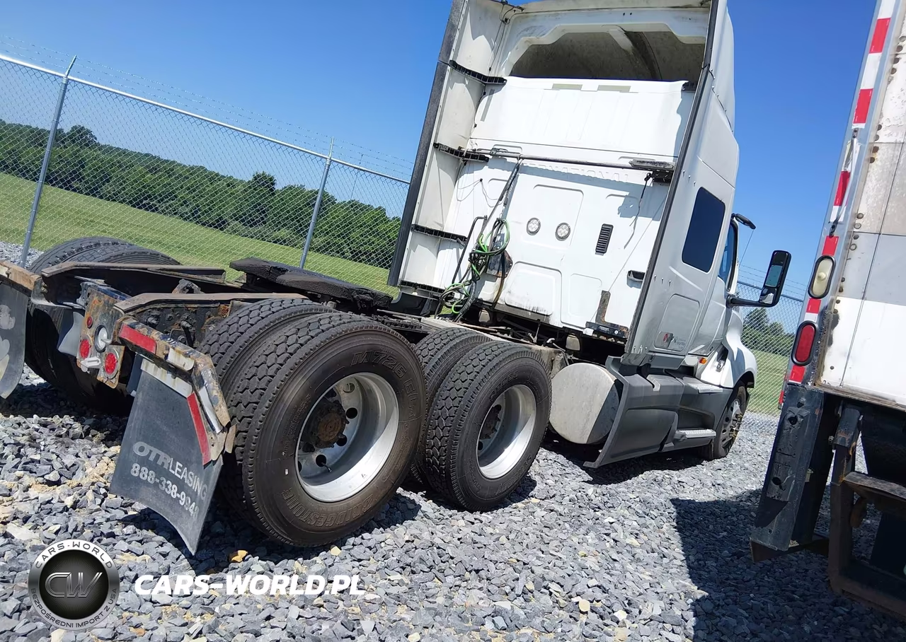 2018 International Lt VIN:3HSDZAPR3JN249393 - 4