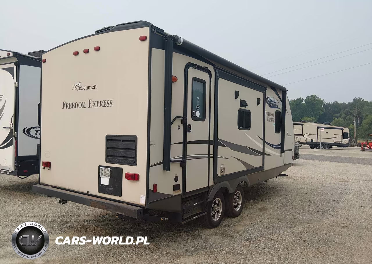 2015 Coachmen Express VIN:5ZT2FEMB1FA018119 - 4