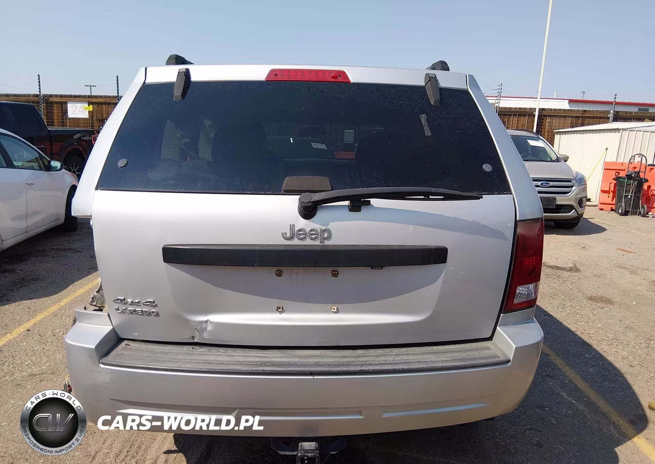 2007 Jeep Grand Cherokee Laredo VIN:1J8GR48K77C568815 - 16