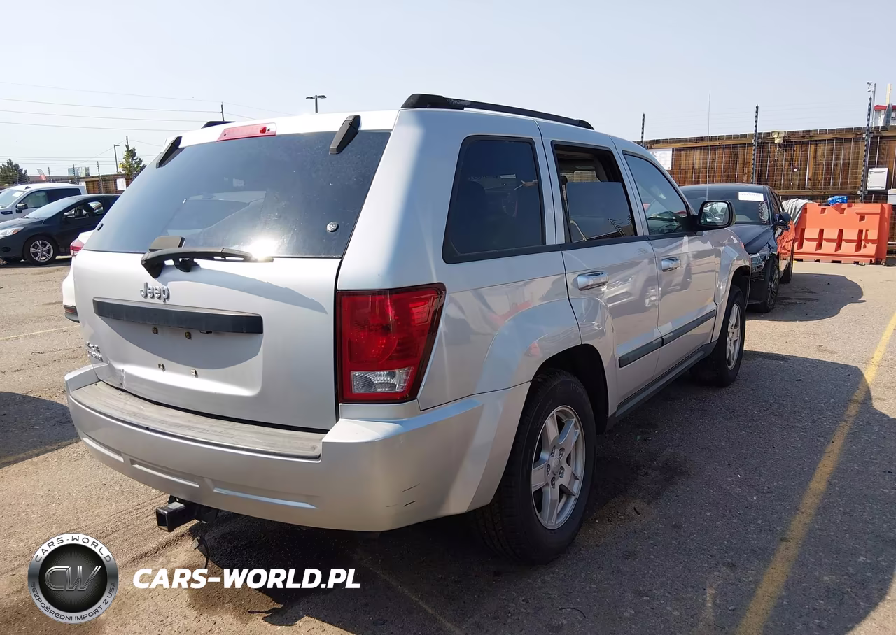 2007 Jeep Grand Cherokee Laredo VIN:1J8GR48K77C568815 - 4