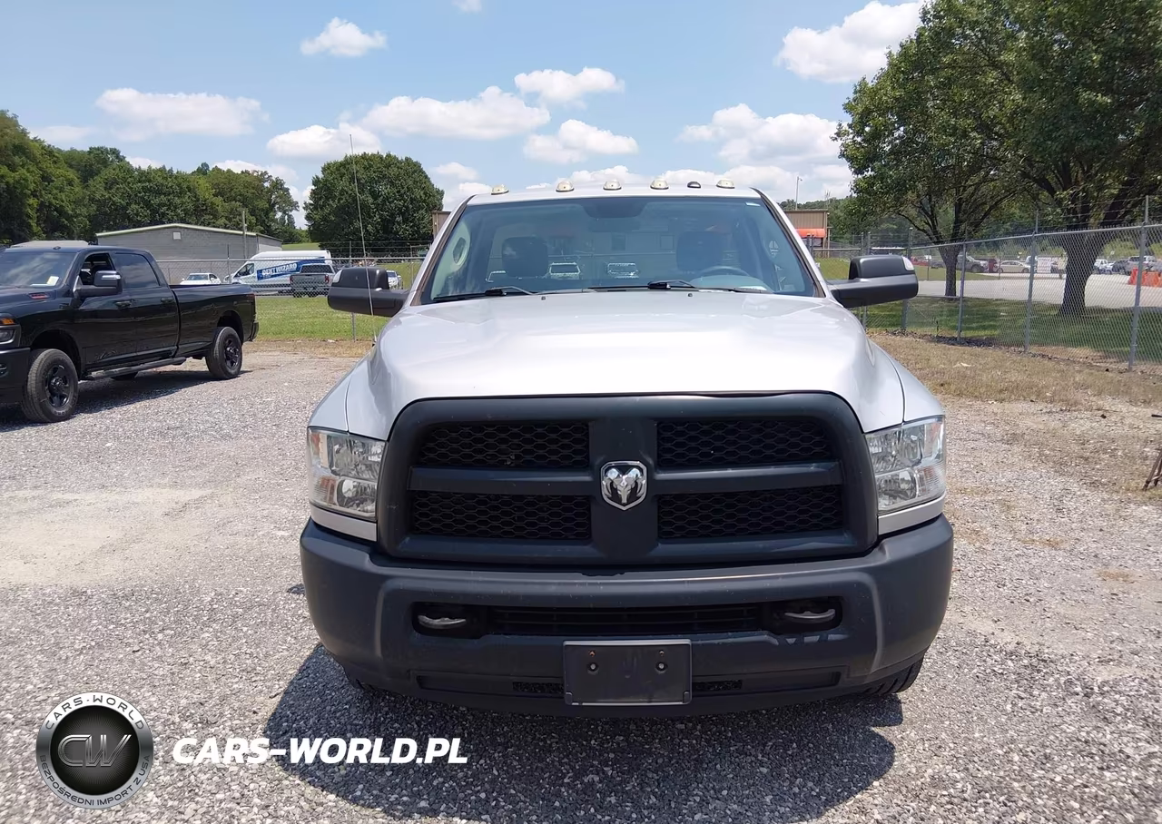 2018 Ram 3500 Tradesman 4X2 8' Box VIN:3C63RPAJ5JG383604 - 12