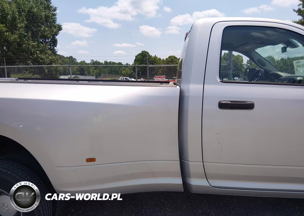2018 Ram 3500 Tradesman 4X2 8' Box VIN:3C63RPAJ5JG383604 - 8