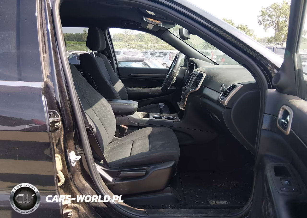 2014 Jeep Grand Cherokee Laredo VIN:1C4RJFAG3EC130976 - 5