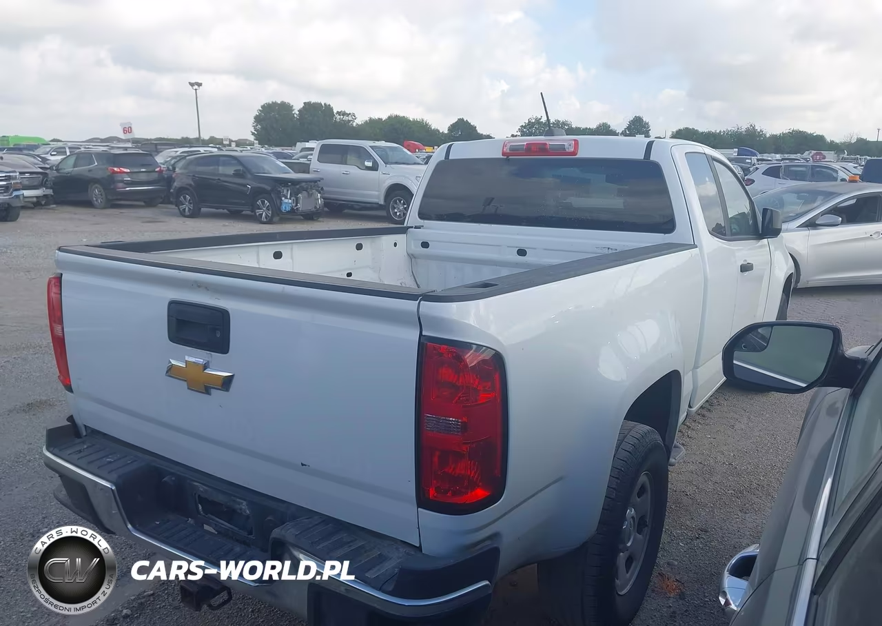 2019 Chevrolet Colorado Wt VIN:1GCHSBEA4K1145744 - 4