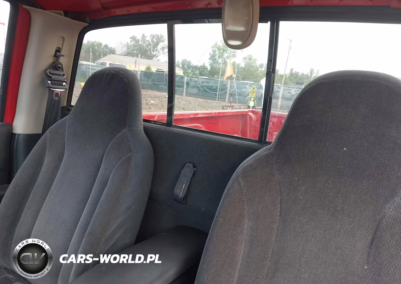 2002 Dodge Dakota VIN:1B7GG16XX2S563584 - 8