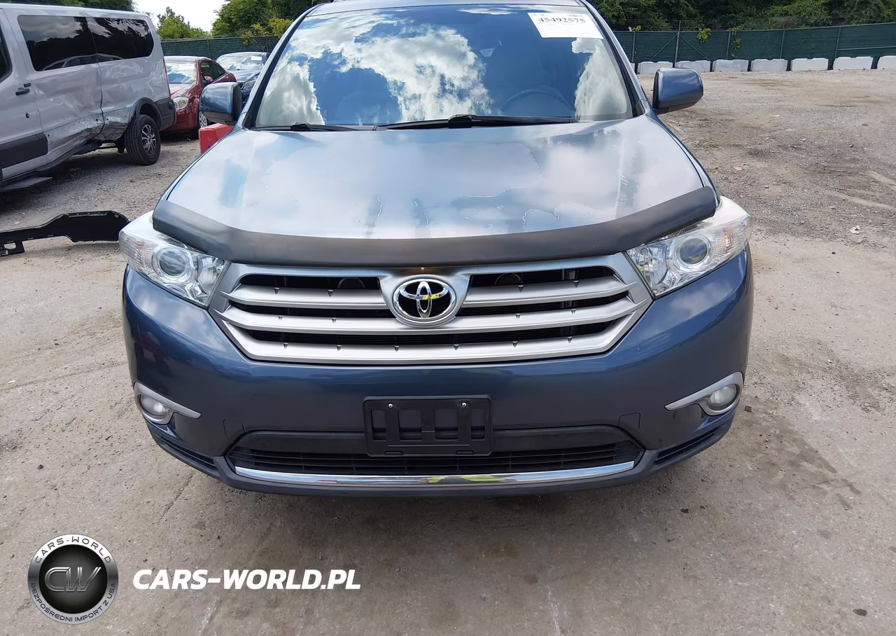 2011 Toyota Highlander Base V6 VIN:5TDBK3EH2BS076838 - 12