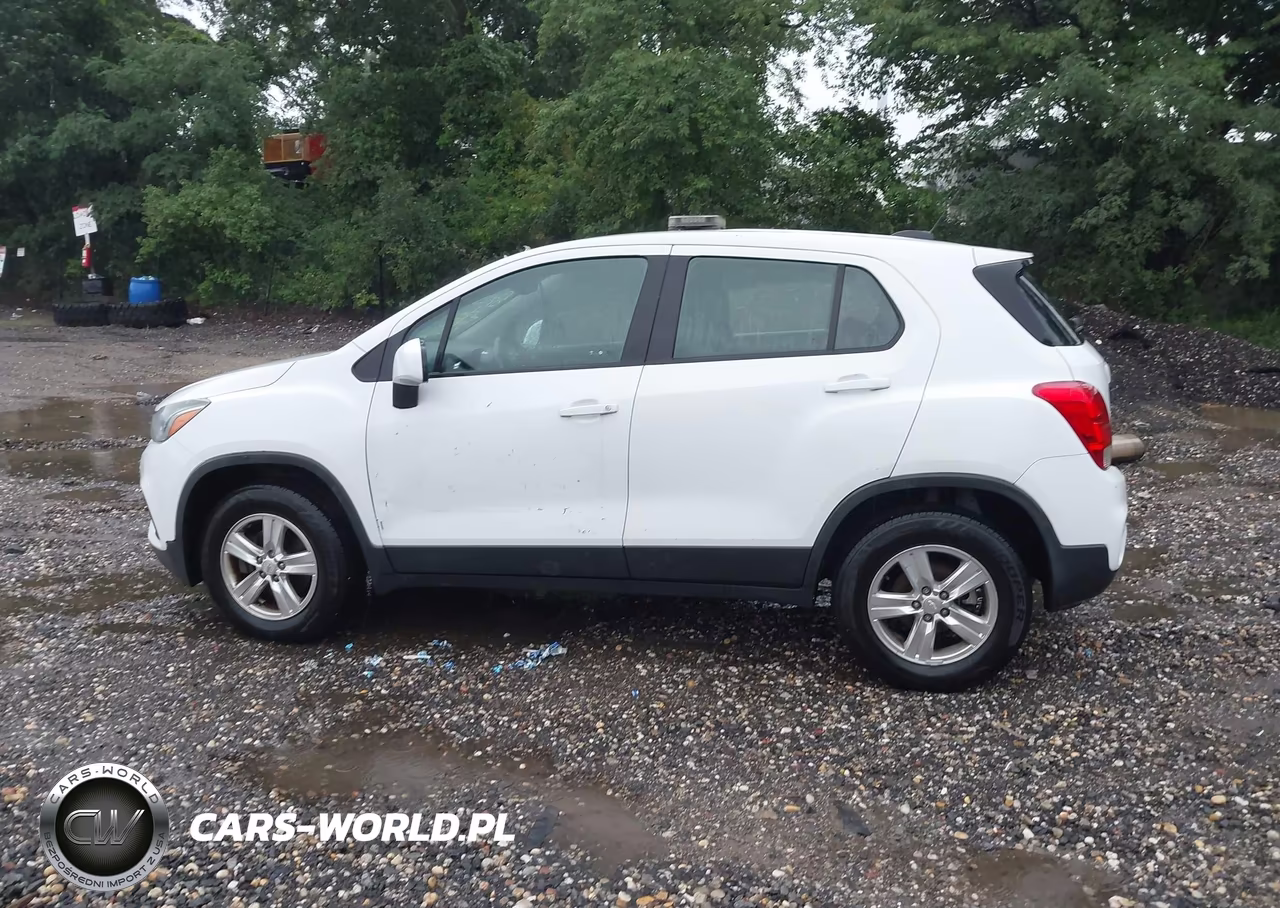 2019 Chevrolet Trax Ls VIN:3GNCJNSB9KL311462 - 13
