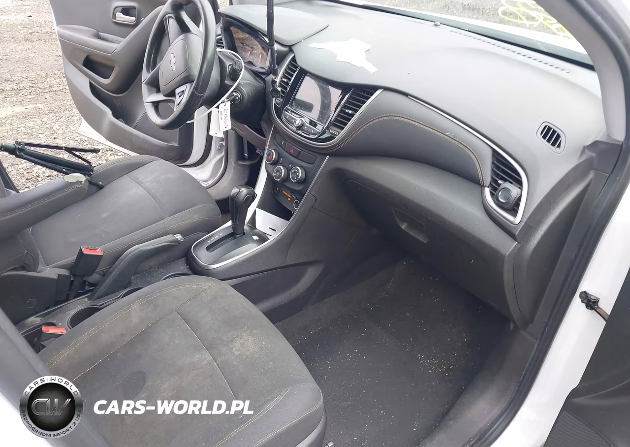2019 Chevrolet Trax Ls VIN:3GNCJNSB9KL311462 - 5