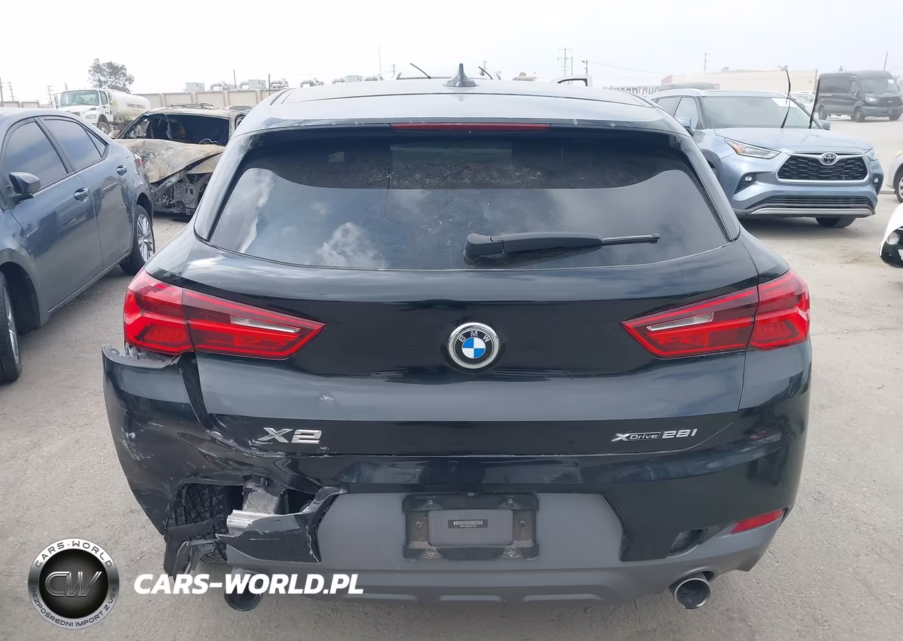 2018 BMW X2 xDrive28I VIN:WBXYJ5C32JEF77027 - 16