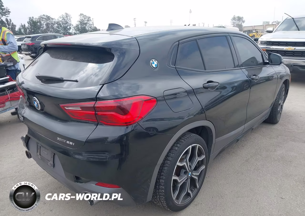 2018 BMW X2 xDrive28I VIN:WBXYJ5C32JEF77027 - 4