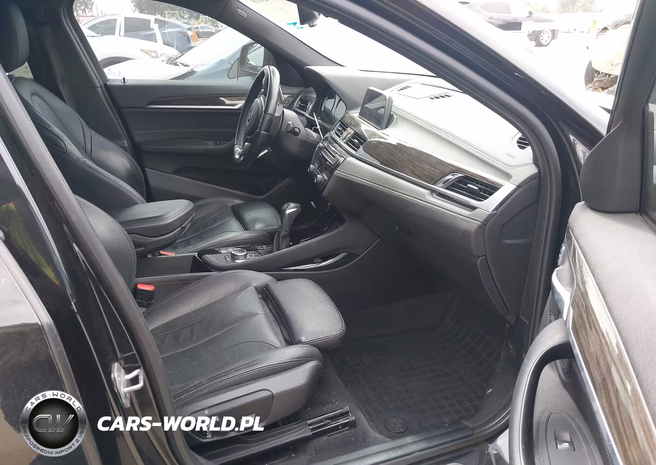 2018 BMW X2 xDrive28I VIN:WBXYJ5C32JEF77027 - 5