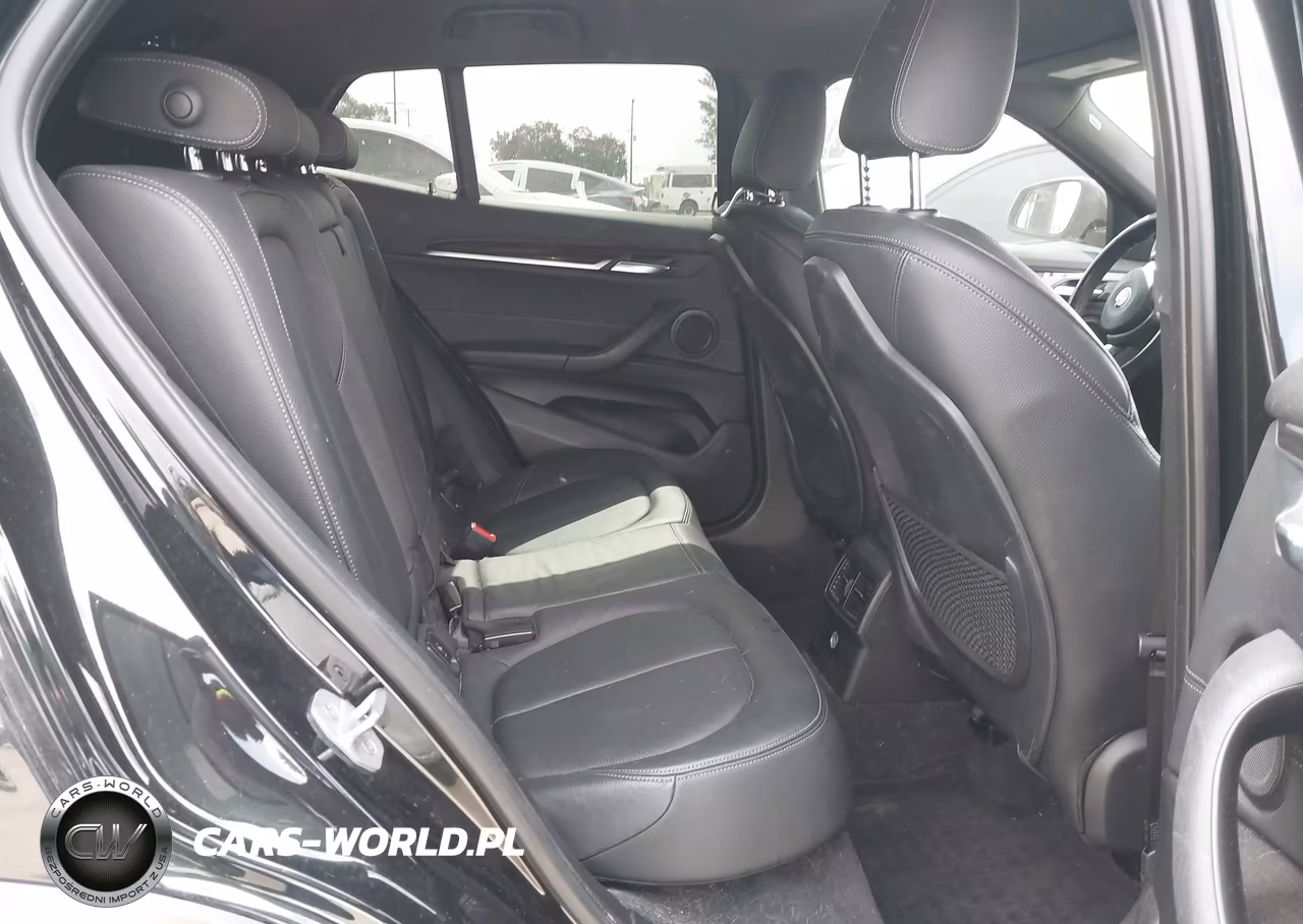 2018 BMW X2 xDrive28I VIN:WBXYJ5C32JEF77027 - 8