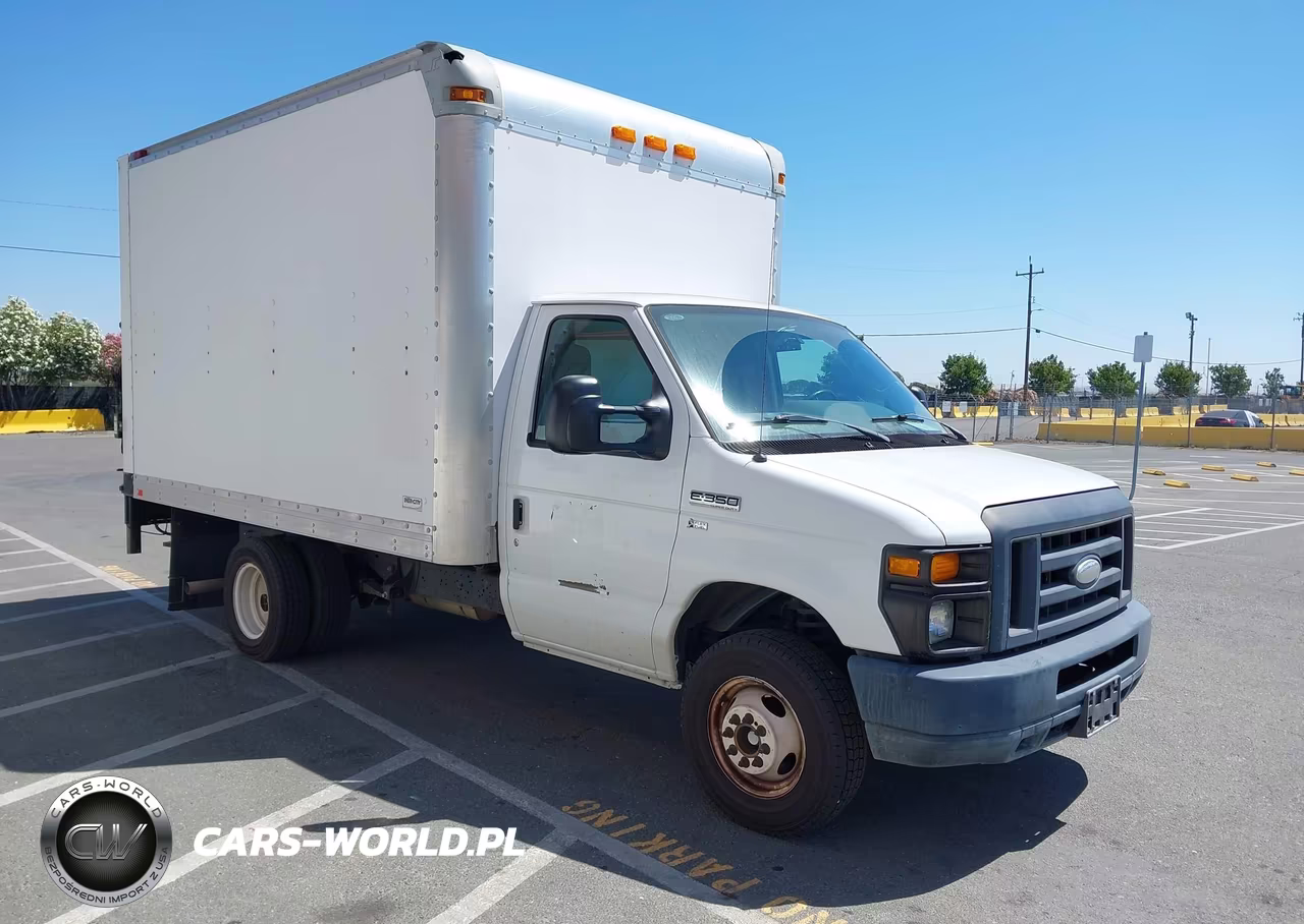 2014 Ford E-350 Cutaway