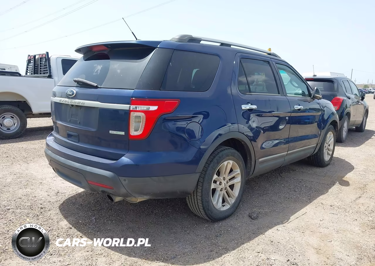 2012 Ford Explorer Xlt VIN:1FMHK7D90CGA17256 - 4