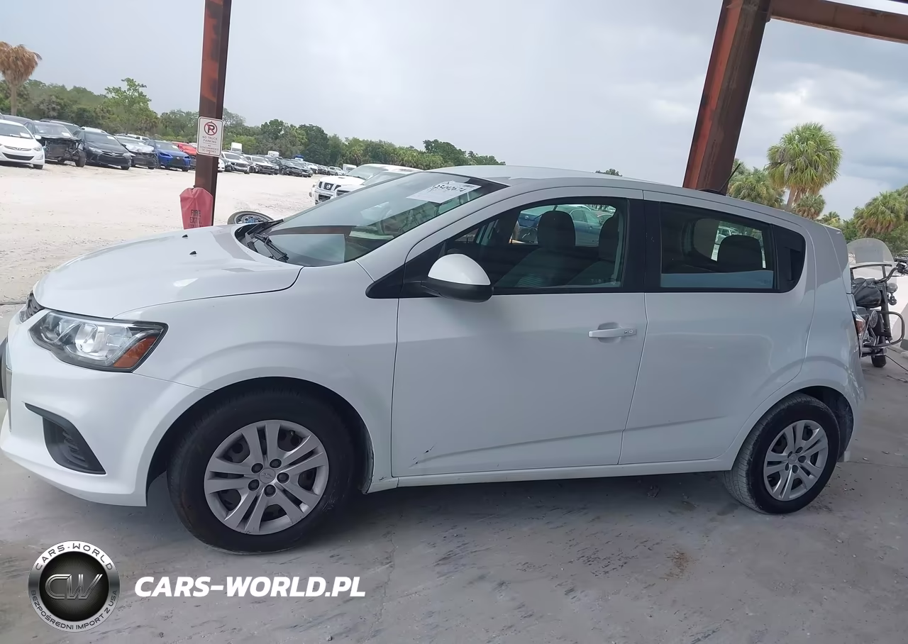 2020 Chevrolet Sonic Fwd 1Fl 5-Door VIN:1G1JG6SB0L4125555 - 14
