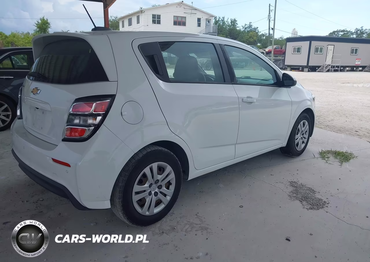 2020 Chevrolet Sonic Fwd 1Fl 5-Door VIN:1G1JG6SB0L4125555 - 4