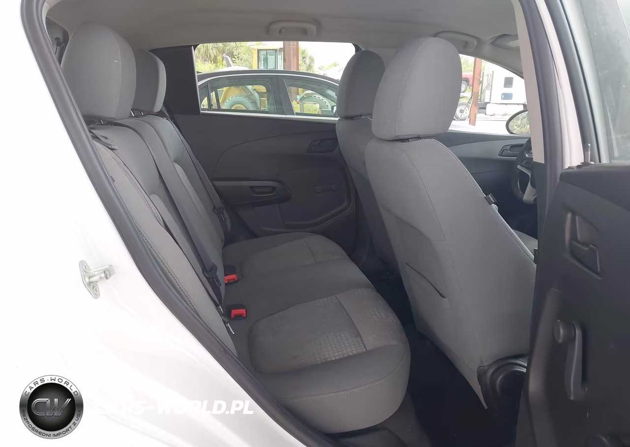 2020 Chevrolet Sonic Fwd 1Fl 5-Door VIN:1G1JG6SB0L4125555 - 8