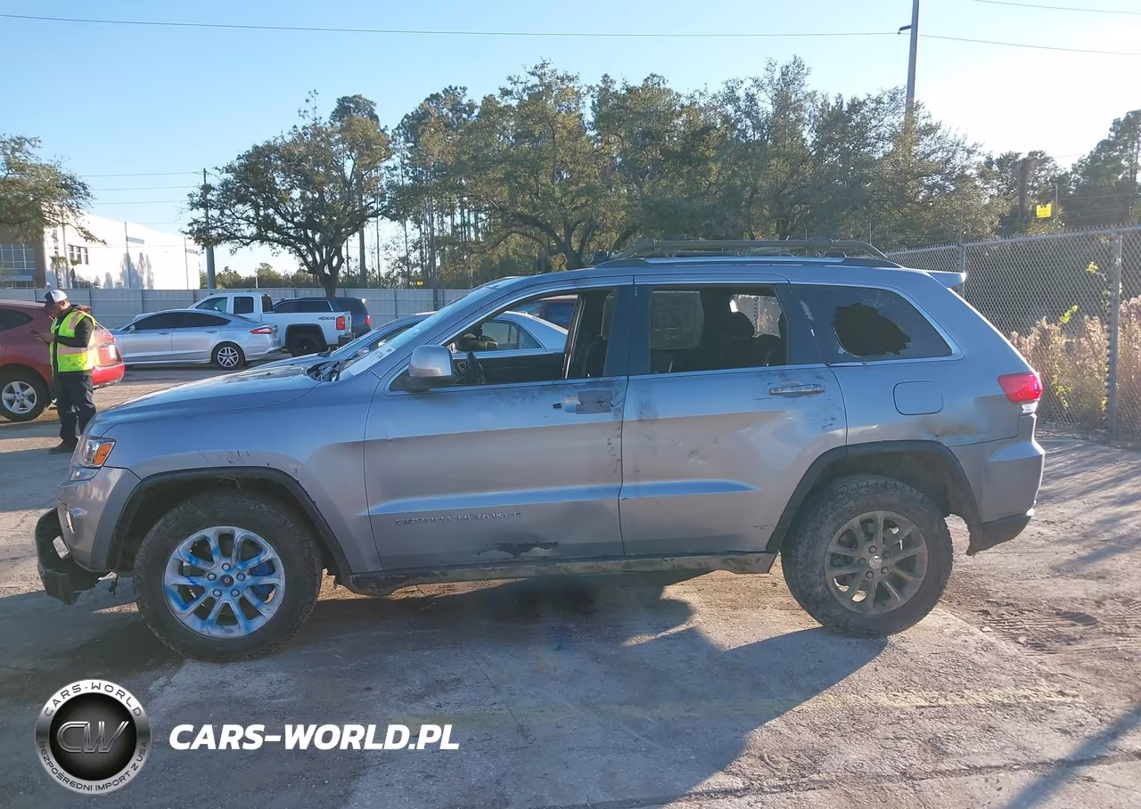 2014 Jeep Grand Cherokee Laredo VIN:1C4RJFAG4EC256392 - 14