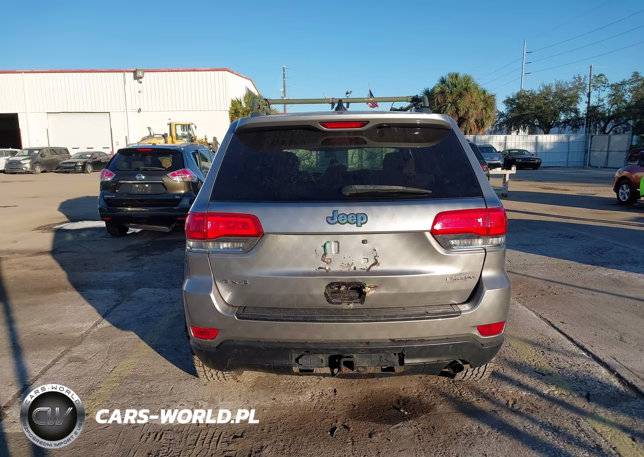 2014 Jeep Grand Cherokee Laredo VIN:1C4RJFAG4EC256392 - 16