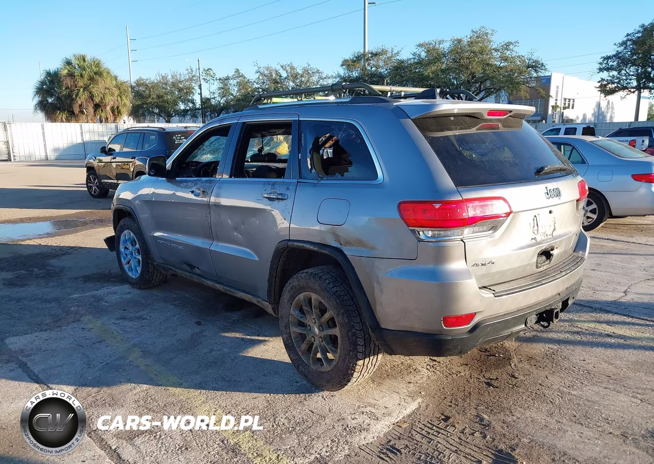 2014 Jeep Grand Cherokee Laredo VIN:1C4RJFAG4EC256392 - 3