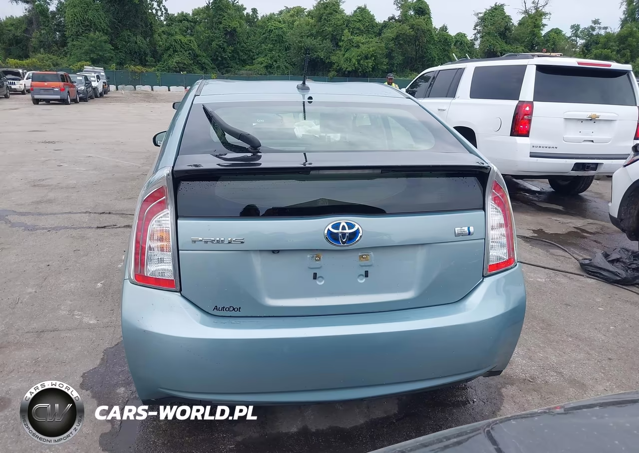 2015 Toyota Prius Four VIN:JTDKN3DUXF1889823 - 16