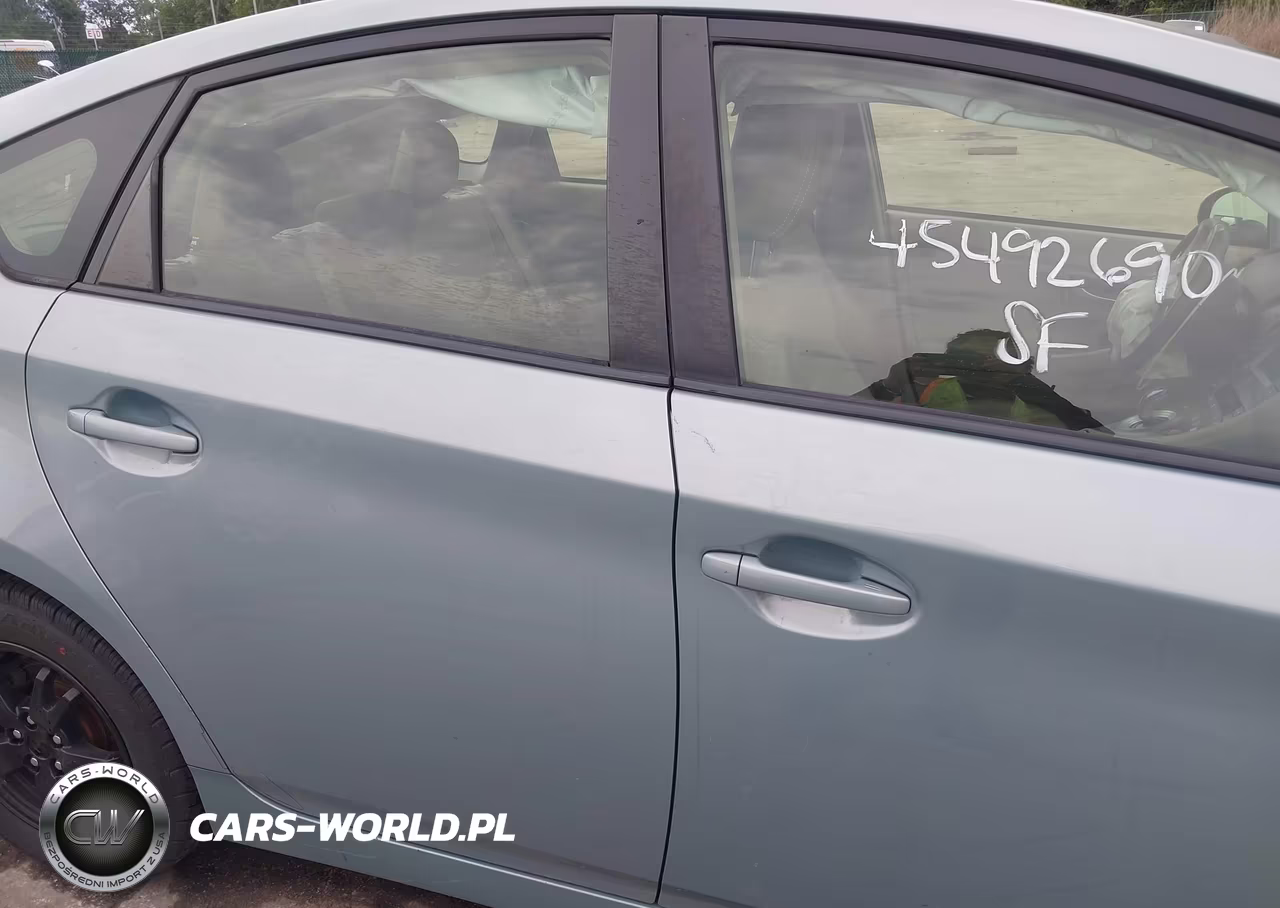 2015 Toyota Prius Four VIN:JTDKN3DUXF1889823 - 18