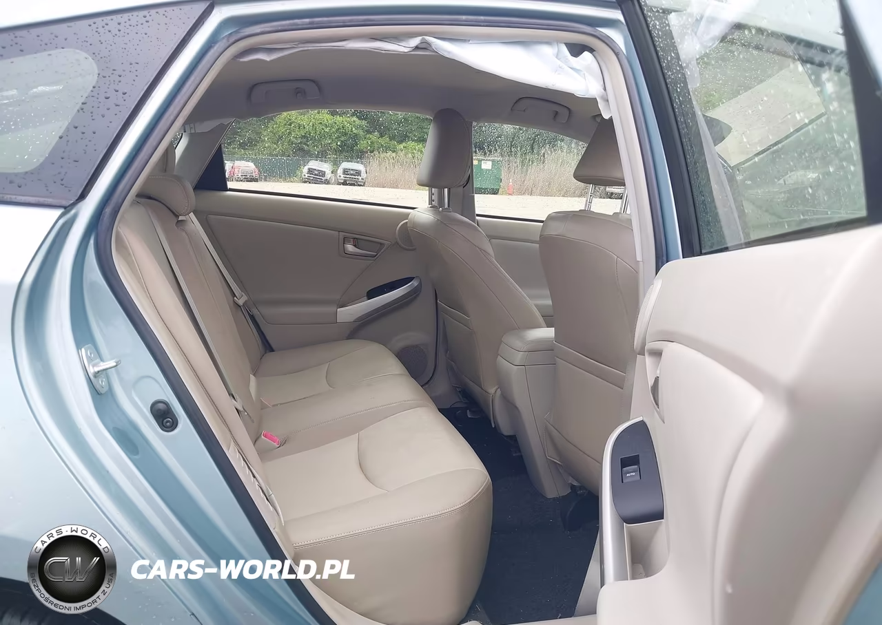 2015 Toyota Prius Four VIN:JTDKN3DUXF1889823 - 8