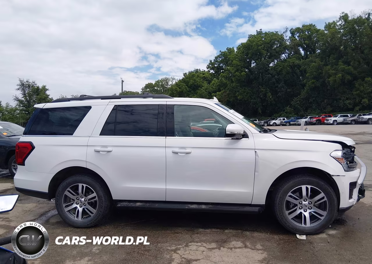 2024 Ford Expedition Xlt VIN:1FMJU1J84REA77694 - 13