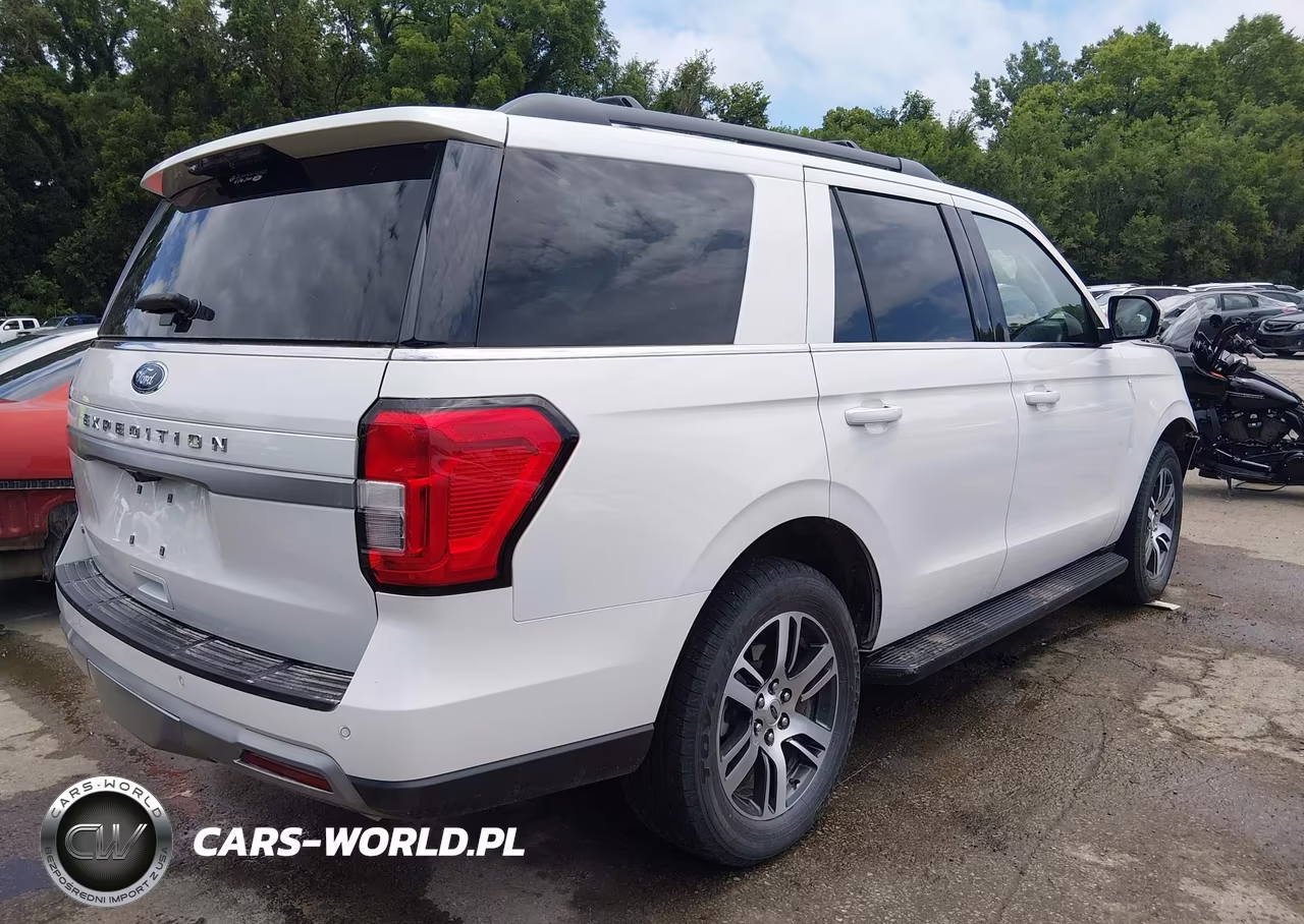 2024 Ford Expedition Xlt VIN:1FMJU1J84REA77694 - 4