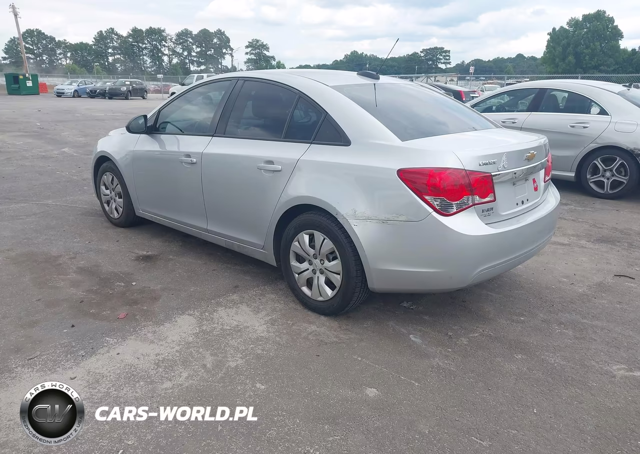 2015 Chevrolet Cruze Ls Auto VIN:1G1PA5SH5F7134314 - 3