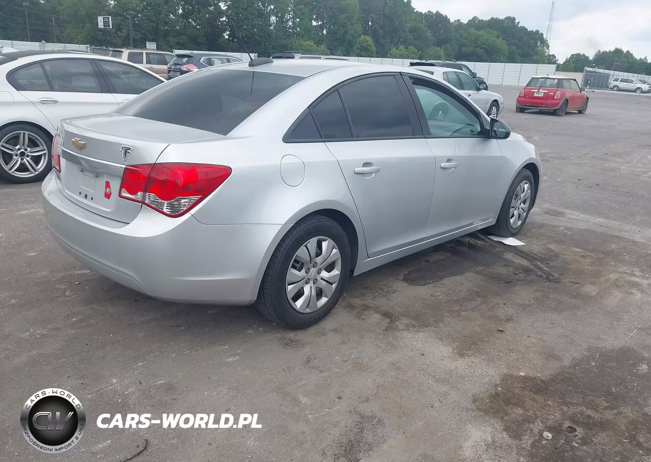 2015 Chevrolet Cruze Ls Auto VIN:1G1PA5SH5F7134314 - 4